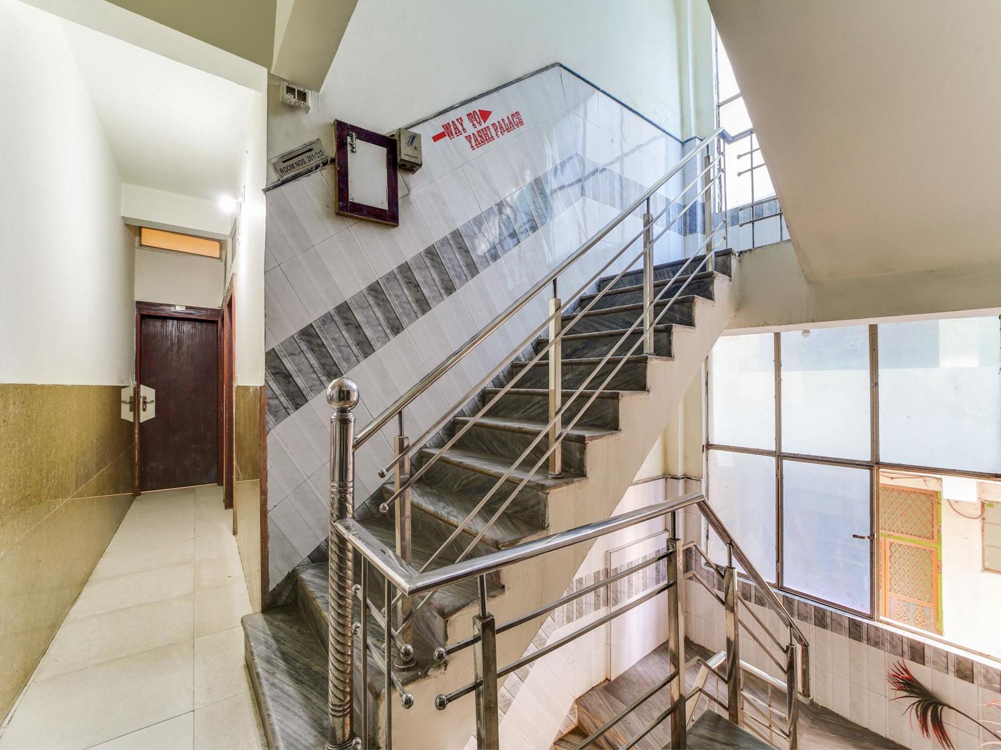 Hotel O Rama Krishna Bhopal Eksteriør bilde